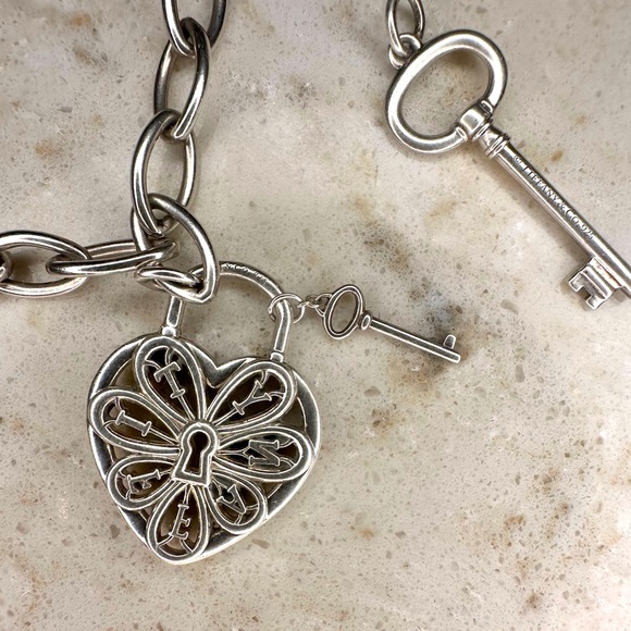 7.5” Tiffany & Co. Silver Filigree & Key Pendant + BONUS Key Pendant - Picture 3 of 7